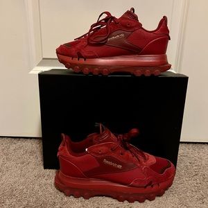 Reebok Classic CL Cardi - Womens Size 8